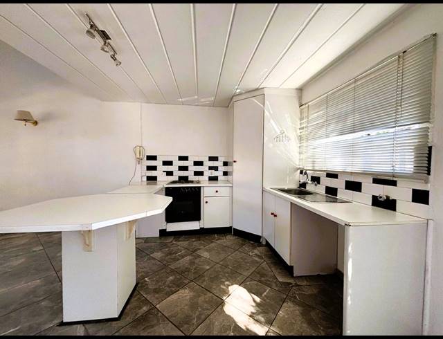 1 BEDROOM DUPLEX RENTED IN DALPARK EXT 11
